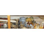 A Lilliput Lane cottage together with assorted porcelain figures, pottery plates,