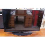 A Samsung flat screen television model UE40EH5000K (sold as seen, untested)