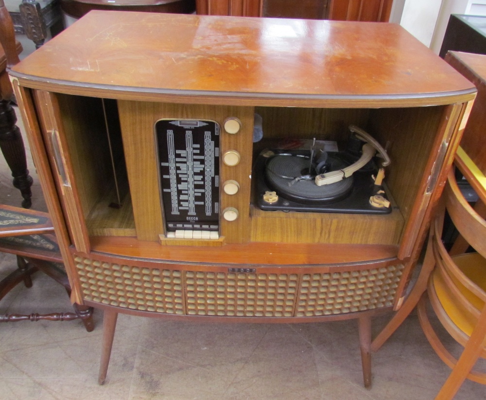 A Decca ffss model 300 walnut cased radiogram (sold as seen, untested)