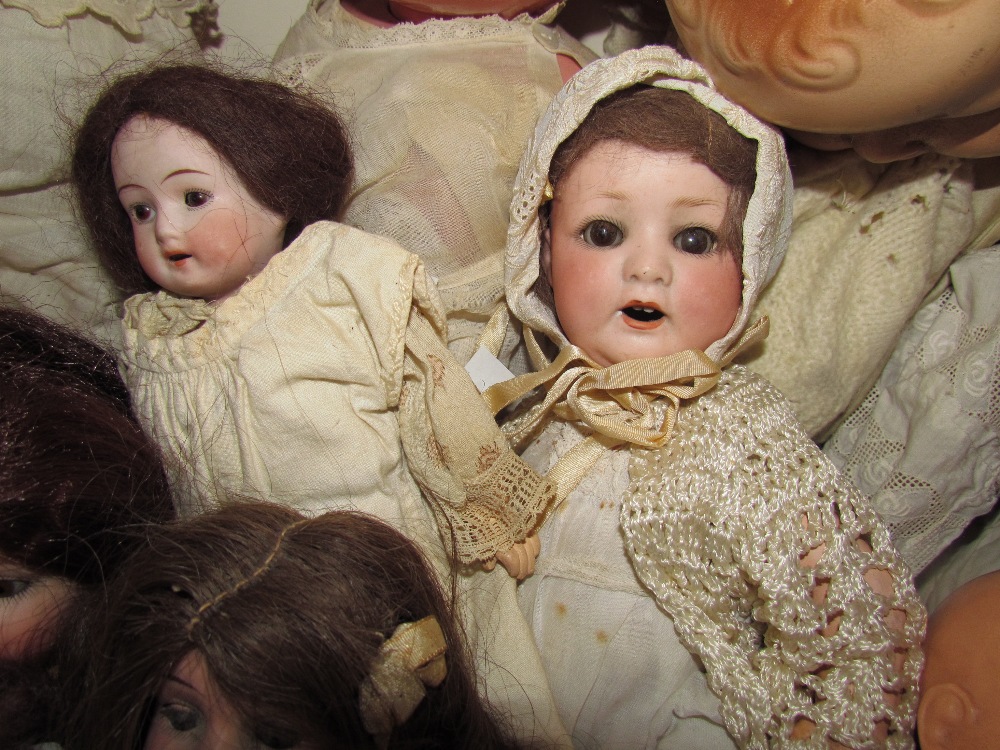 A bisque head doll together with a Walkure bisque head doll, - Bild 2 aus 5