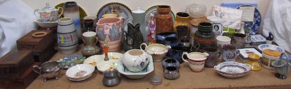 A large lot including a Clarice Cliff pottery jug in pink,
