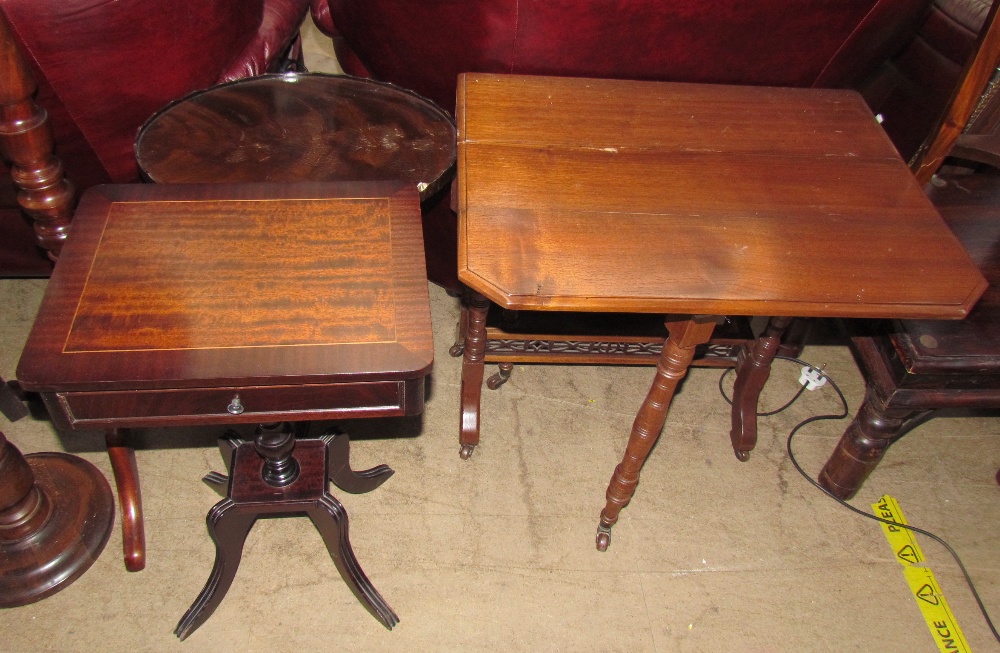 An Edwardian mahogany Sutherland table together with a mahogany occasional table with pie crust - Image 3 of 3