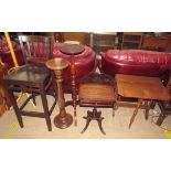 An Edwardian mahogany Sutherland table together with a mahogany occasional table with pie crust