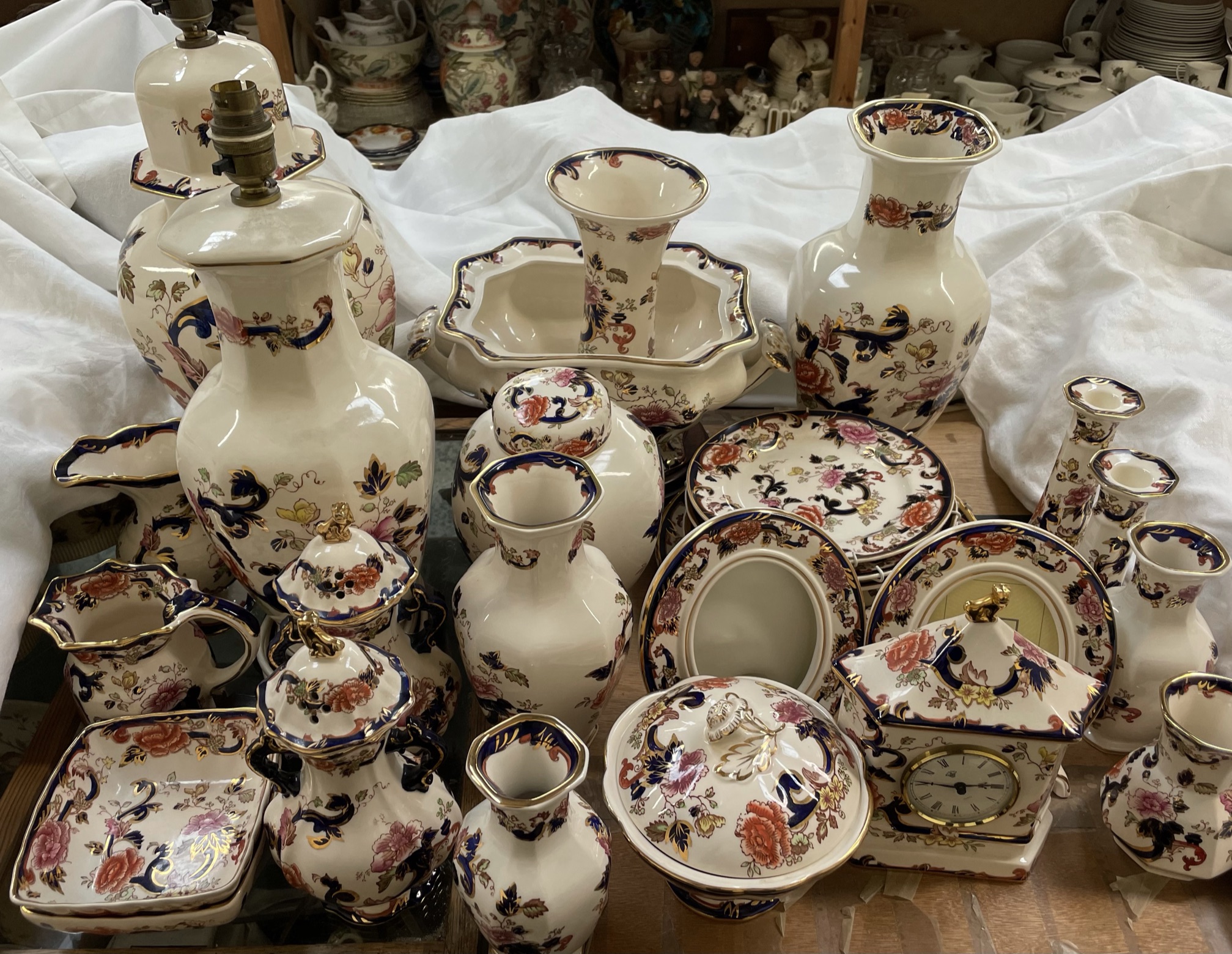 A large collection of Masons Mandalay pattern pottery including table lamps, vases, plates,