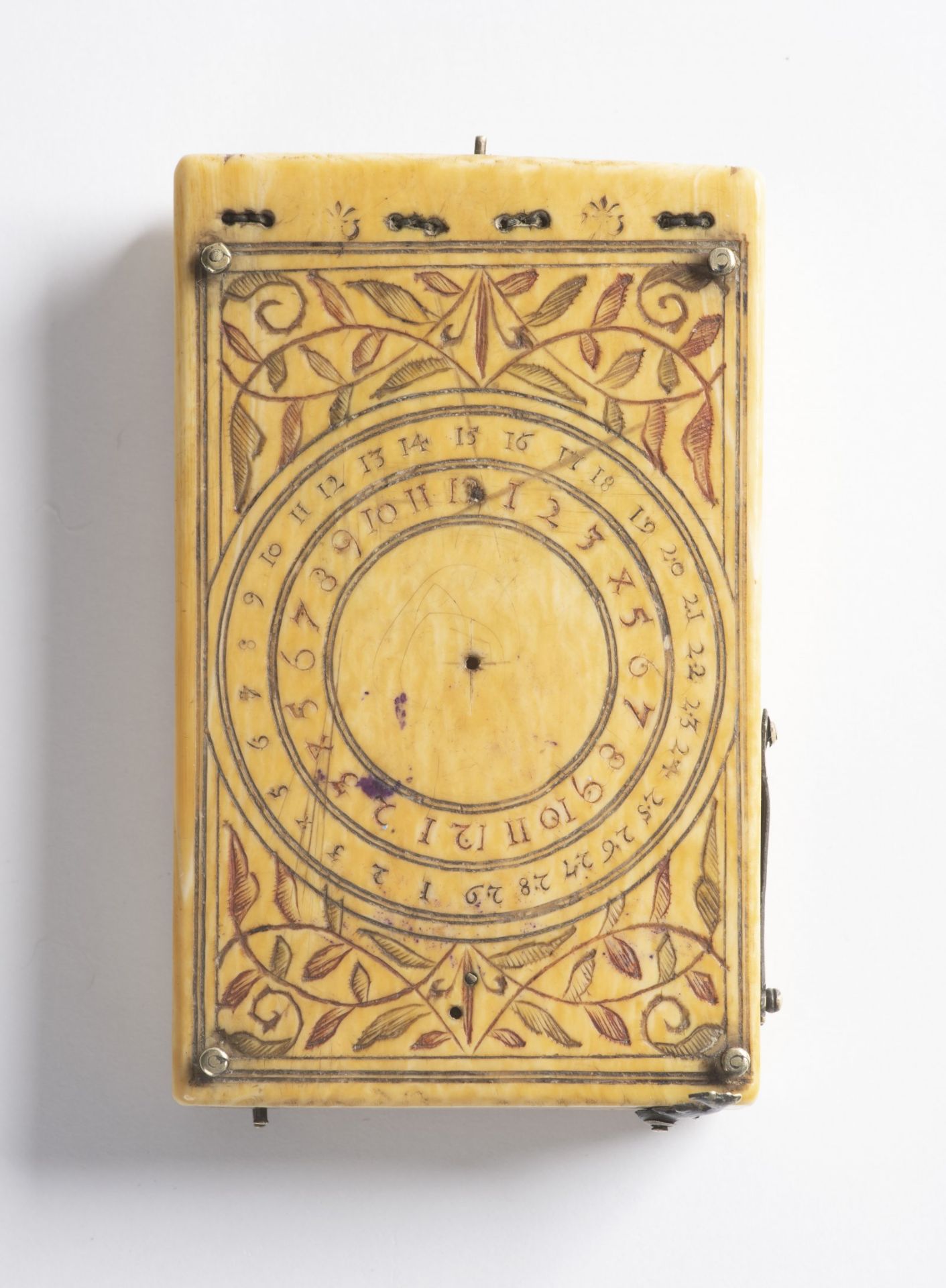 LEONHART MILLER: TABLET SUNDIAL 1652 Nuremberg Ivory, brass 9,5 x 6 cm Signed: Inside on the - Bild 2 aus 3