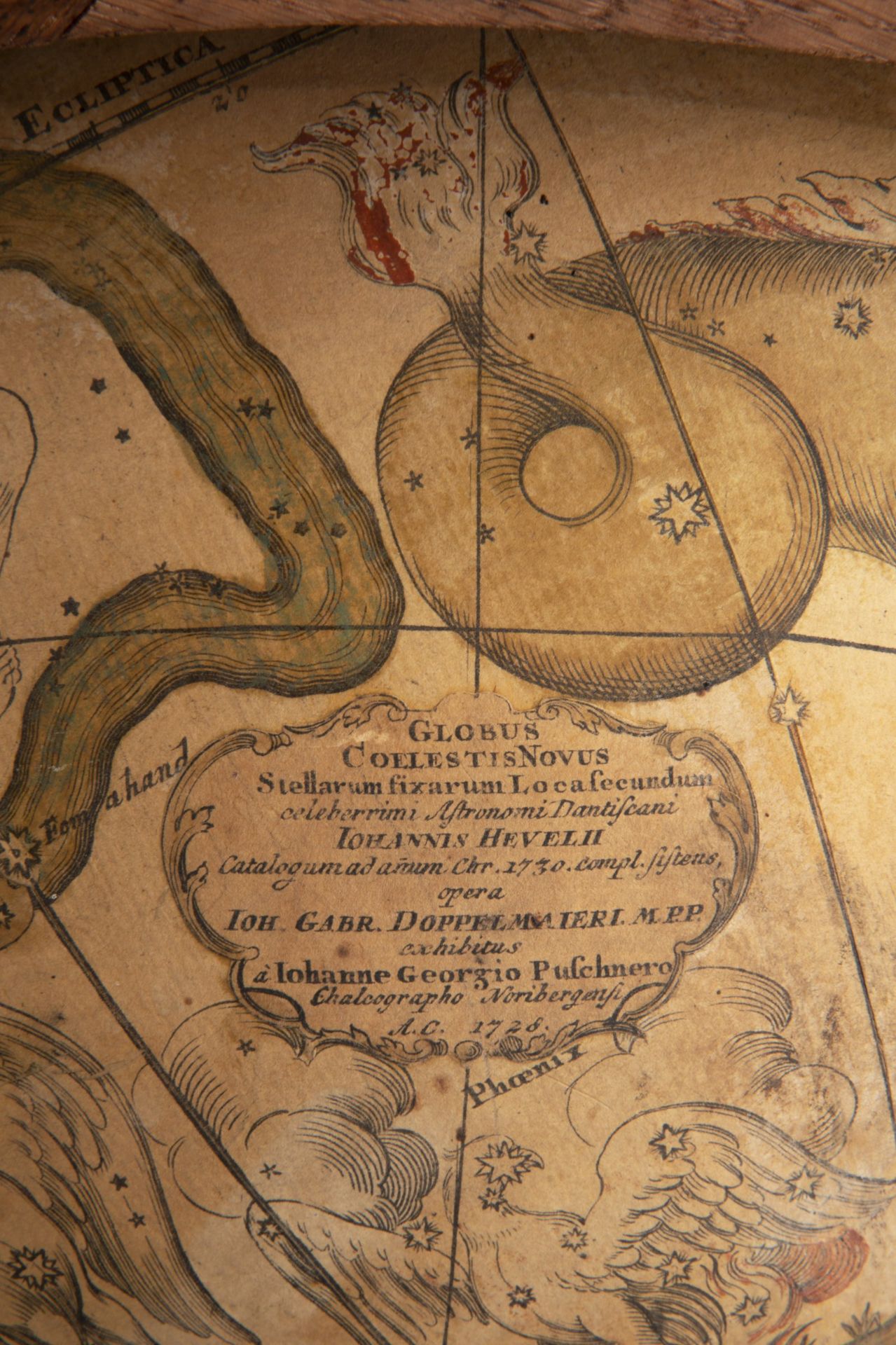 JOHANN GABRIEL DOPPELMAYR 1677 - 1750: GLOBUS COELESTIS NOVUS 1728 Wood, brass, paper 47 x 51 cm - Bild 2 aus 2