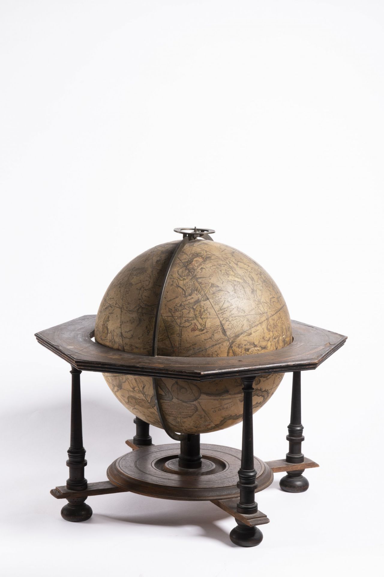 JOHANN GABRIEL DOPPELMAYR 1677 - 1750: GLOBUS COELESTIS NOVUS 1728 Wood, brass, paper 47 x 51 cm