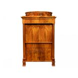 BIEDERMEIER CABINET Kolem 1830 Central Europe walnut, maple, blackened pear wood, brass 177 x 109