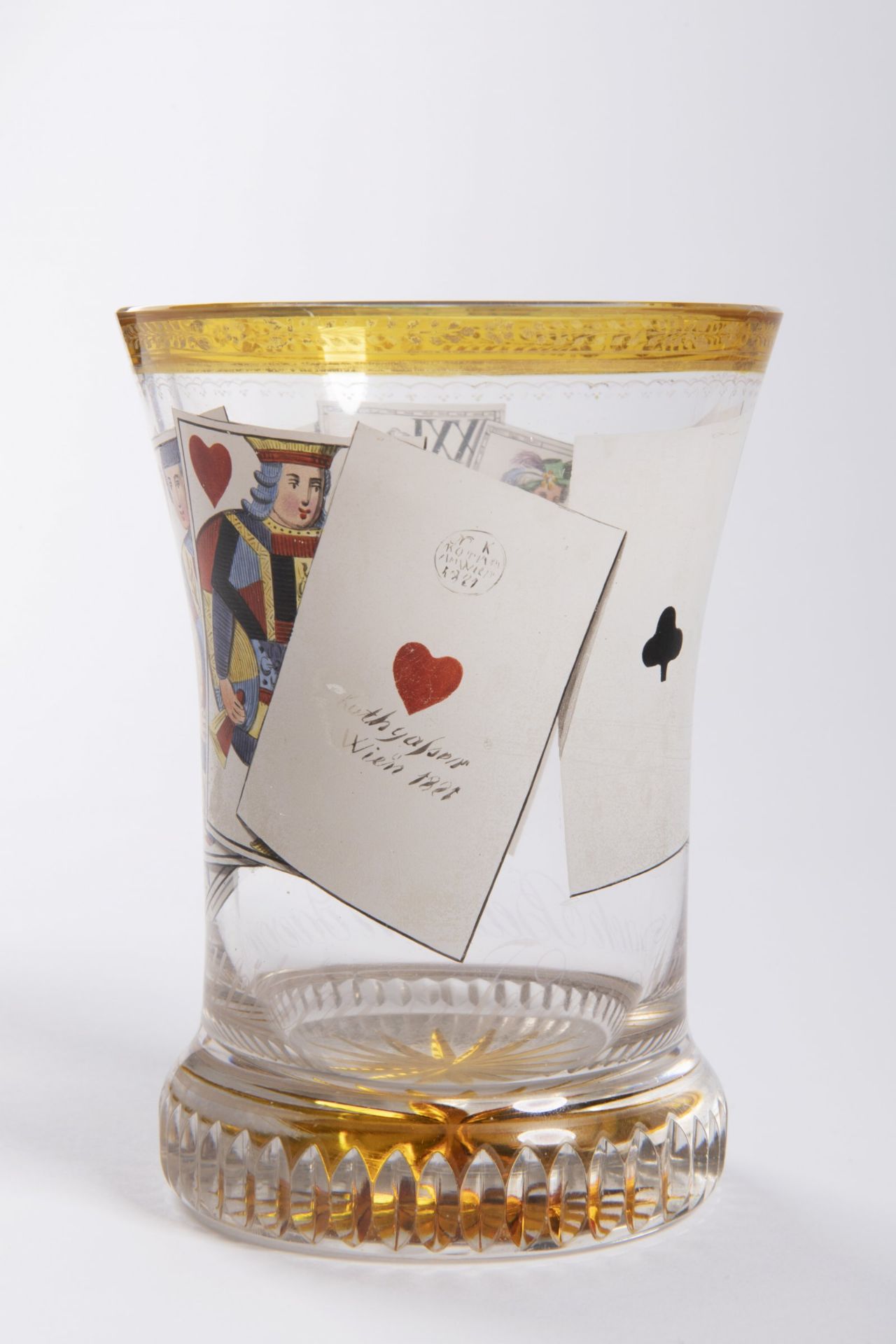 ANTON KOTHGASSER 1769 - 1851: BEAKER WITH CARDS 1821 Vienna Handpainted glass 12 cm Signed: On the - Bild 2 aus 2