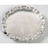 A GEORGE V SILVER SALVER, SHEFFIELD 1917, HOWARD & HAWKSWORTH, wavy rim and border, plain well,