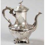 A VICTORIAN SILVER COFFEE POT, LONDON 1840, EDWARD, EDWARD JNR. JOHN & WILLIAM BARNARD, the hinged