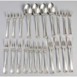 AN ASSEMBLED SET OF DUTCH SILVER FLATWARE, VARIOUS DATES: 1918, 1931, 1933 rattail pattern,