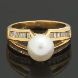 Ladies' Gold, Pearl and Diamond Ring