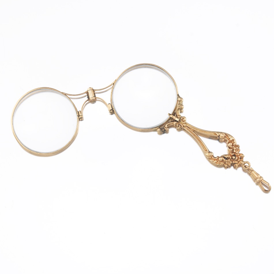 Lorgnette Pendant in Gold and Diamonds - Image 3 of 7