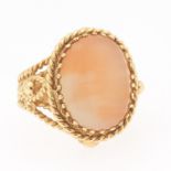 Ladies' Vintage Gold and Peach Agate Ring