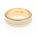 Two-Tone Gold Laurel Leaf Design Band