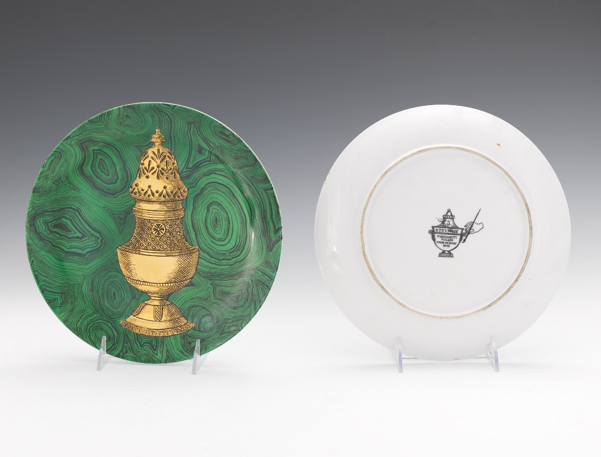 Piero Fornasetti Malachite Green Plates with Gold Designs #4, #5, #6, #9, and #10 - Image 7 of 7