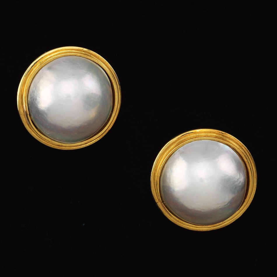 Ladies's Pair of Gold and Mabe Pearl Earrings - Image 3 of 7