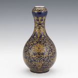 Chinese Porcelain Bottle Vase with Garlic Mouth, Monochrome Glaze with Gilt Decoration, Apocryphal