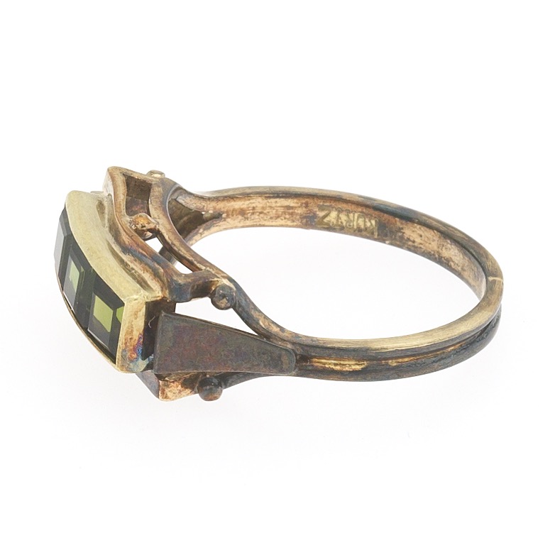 Victorian Kurtz Blackened Two-Tone Gold and Green Tourmaline Ring - Image 3 of 7