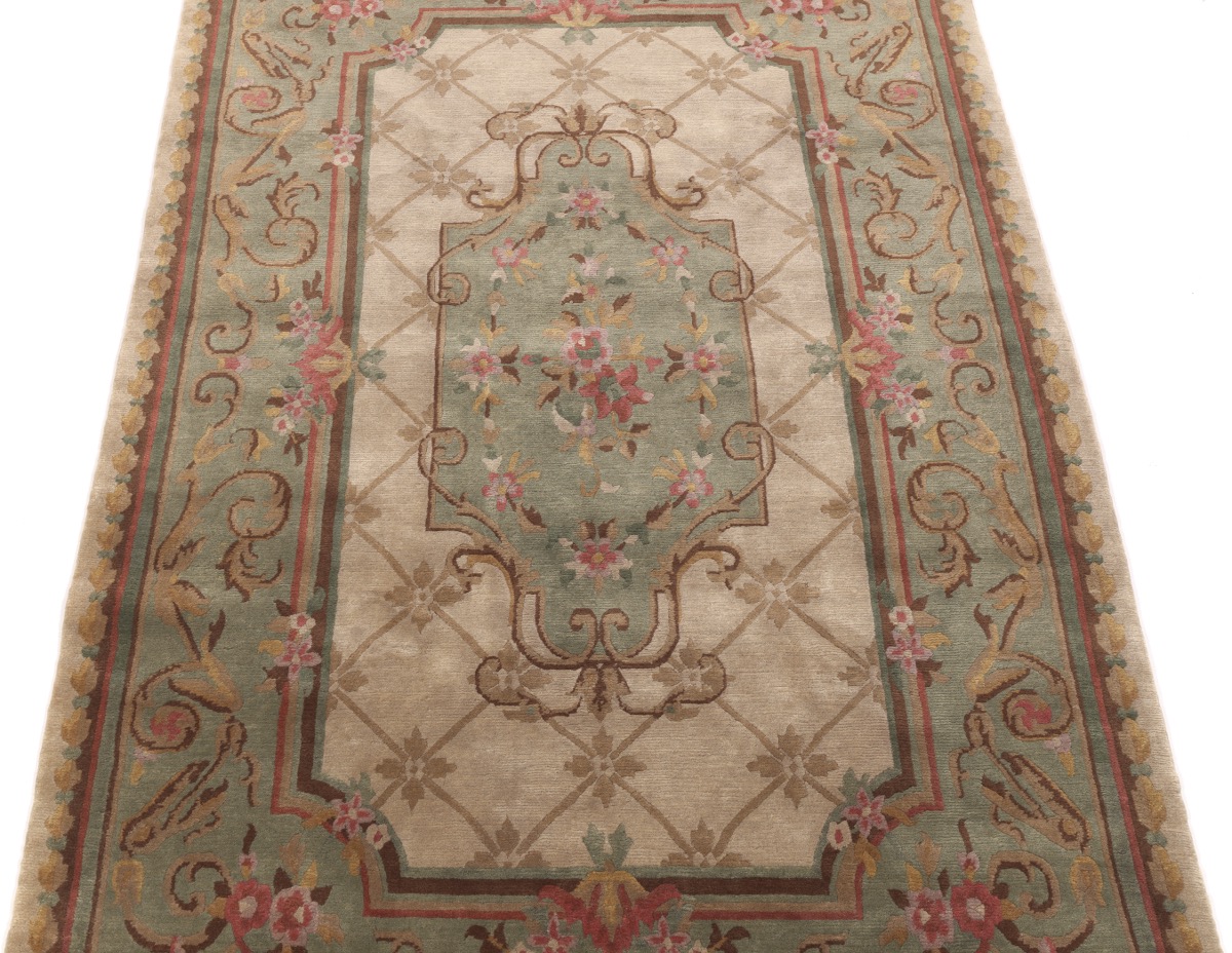Fine Hand Knotted Tabriz Carpet - Image 2 of 4