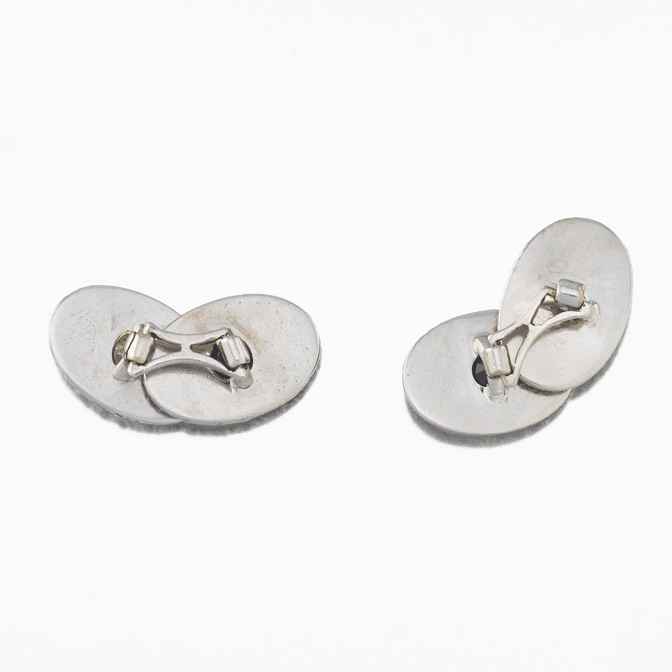 Art Deco Platinum, Blue Sapphire and Diamond Pair of Reversible Cufflinks - Image 6 of 6