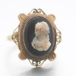 Victorian Ladies' Gold and Carved Onyx Cameo Ring, Queen Mary of Scots