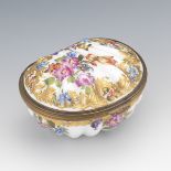 Meissen Rococo Style Porcelain and d'Ore Bronze Shell Vanity Box, ca. 19th Century