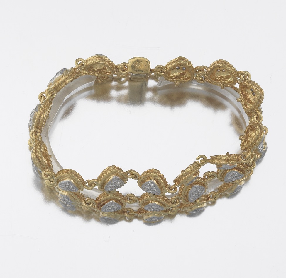 CASSIS Ladies' Gold and Diamond Hearts Bracelet - Image 4 of 5