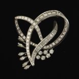 Ladies' Retro/Vintage Platinum and Diamond Pin Brooch/Pendant
