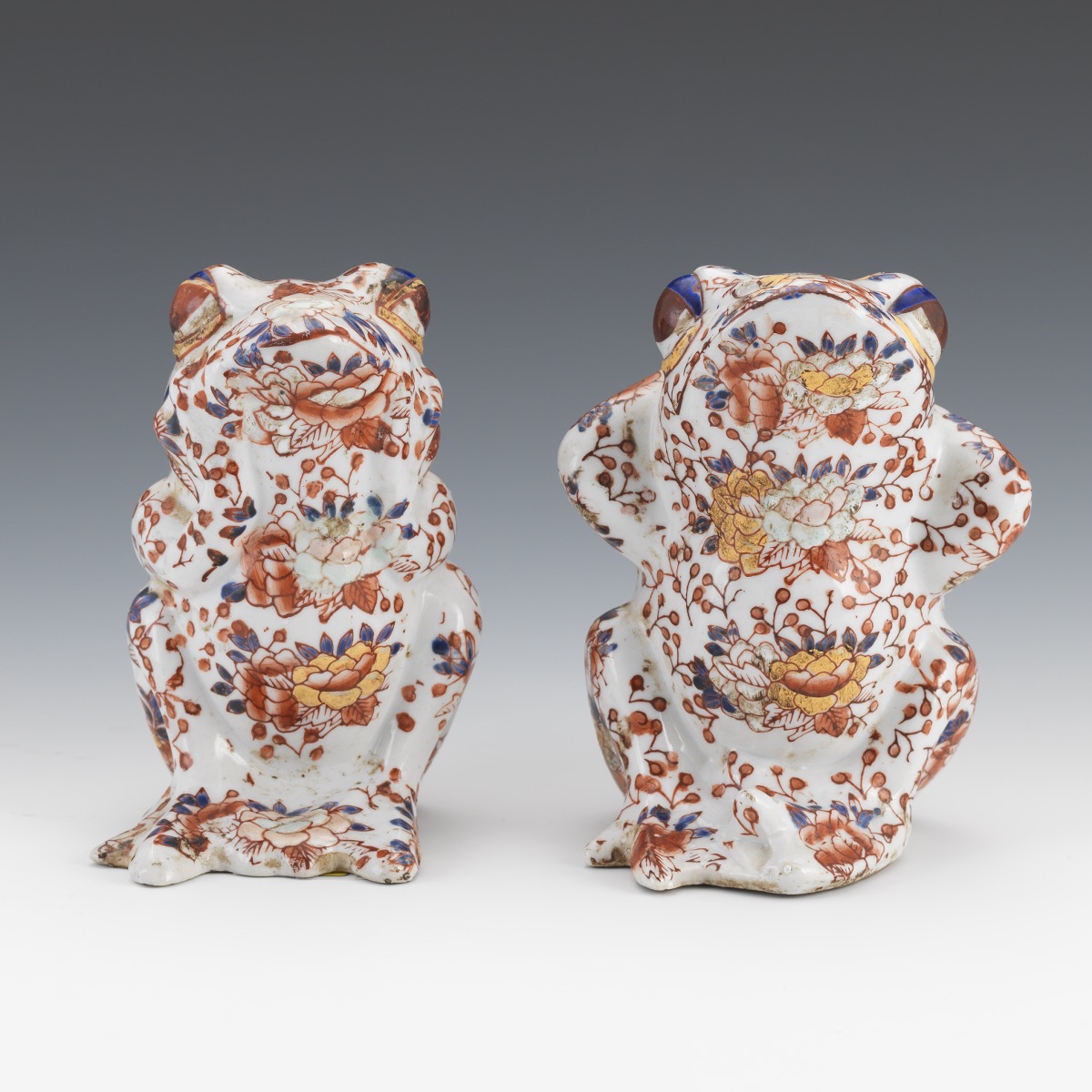 Two Japanese Porcelain Frogs, "Contemplation and Relaxation", by YaYou Zhen Cang - Image 2 of 7