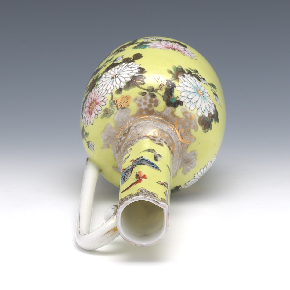 Japanese Porcelain Enameled Ewer with Citron Color Glazing - Image 5 of 6