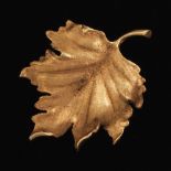 14k Gold 3D Maple Leaf Pin/Brooch