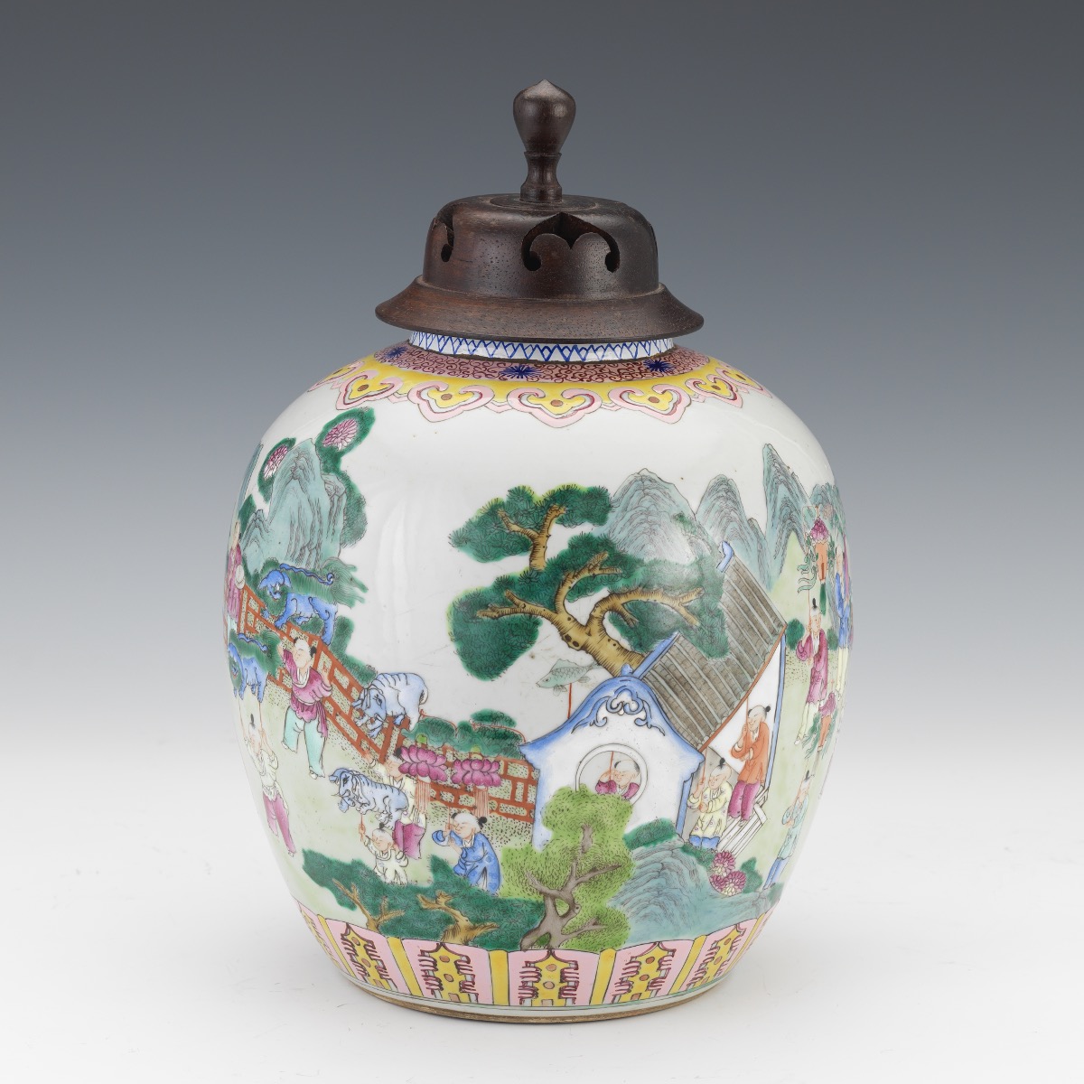 Chinese Famille Rose Jar with Lid - Image 3 of 7