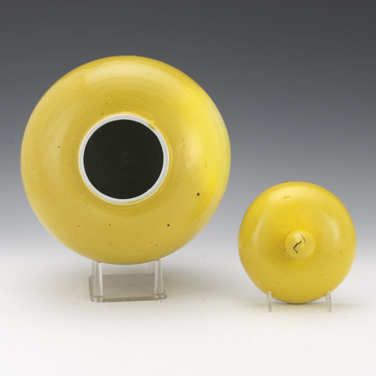 Pair of Yellow Lidded Jars, Qing Dynasty - Image 8 of 9