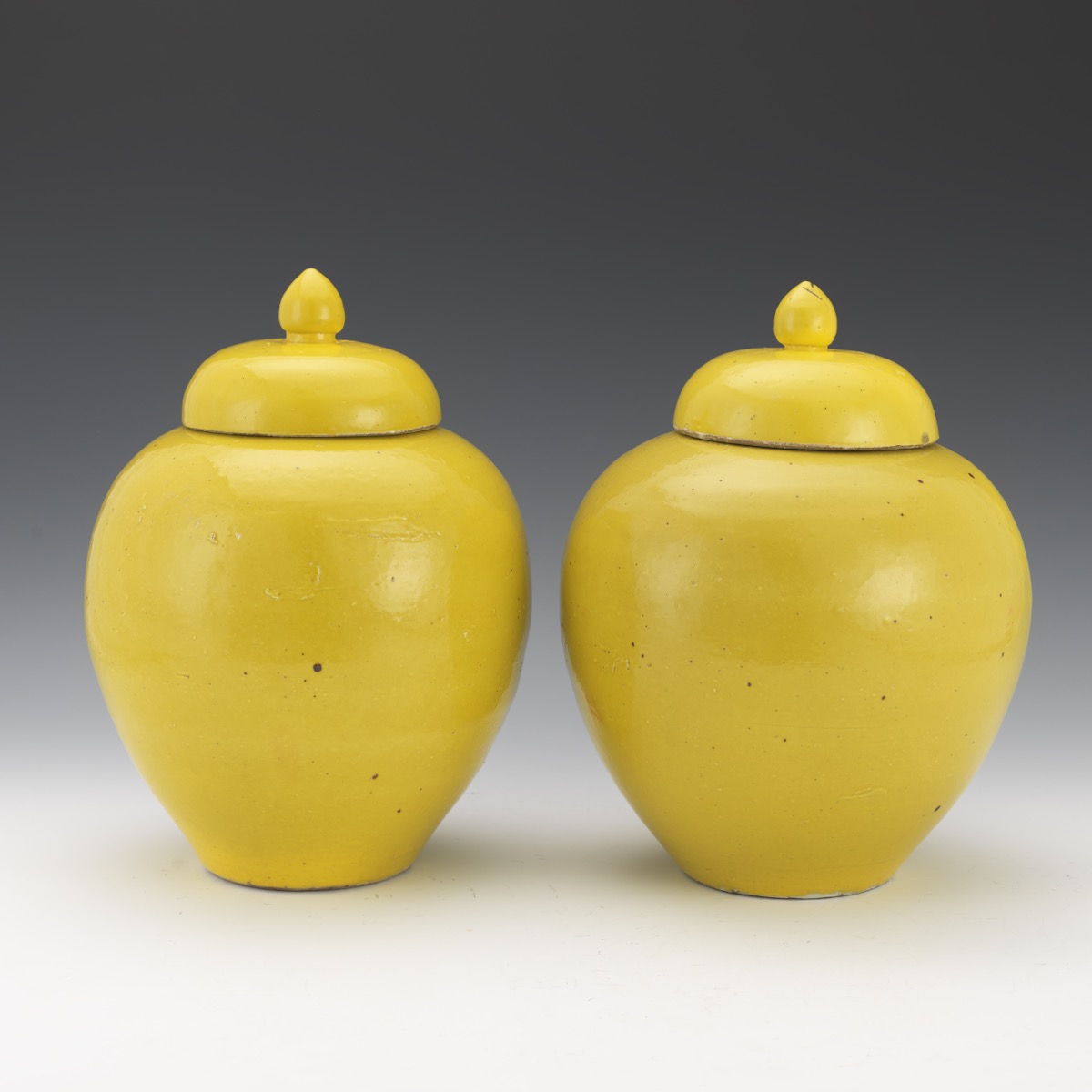 Pair of Yellow Lidded Jars, Qing Dynasty - Image 3 of 9