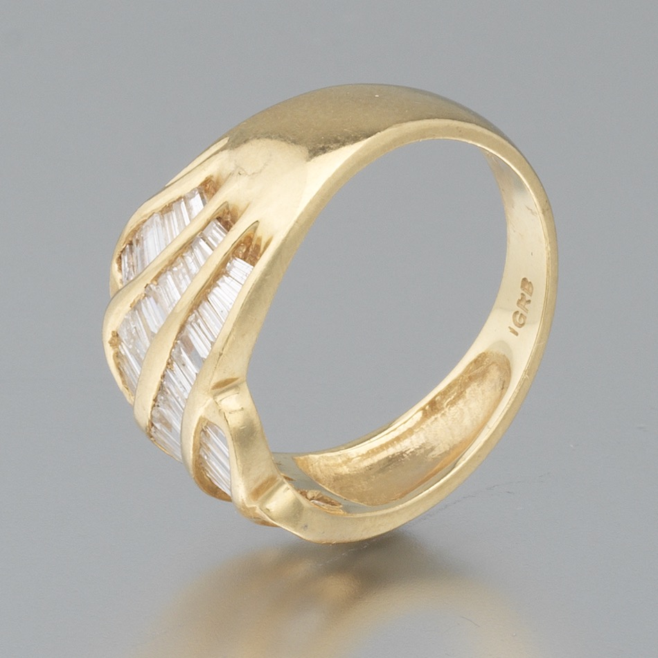 Ladies' Gold and Diamond Scroll Ring - Image 6 of 6