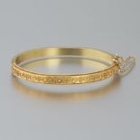 Ladies' Victorian Gold Filigree Design Bangle