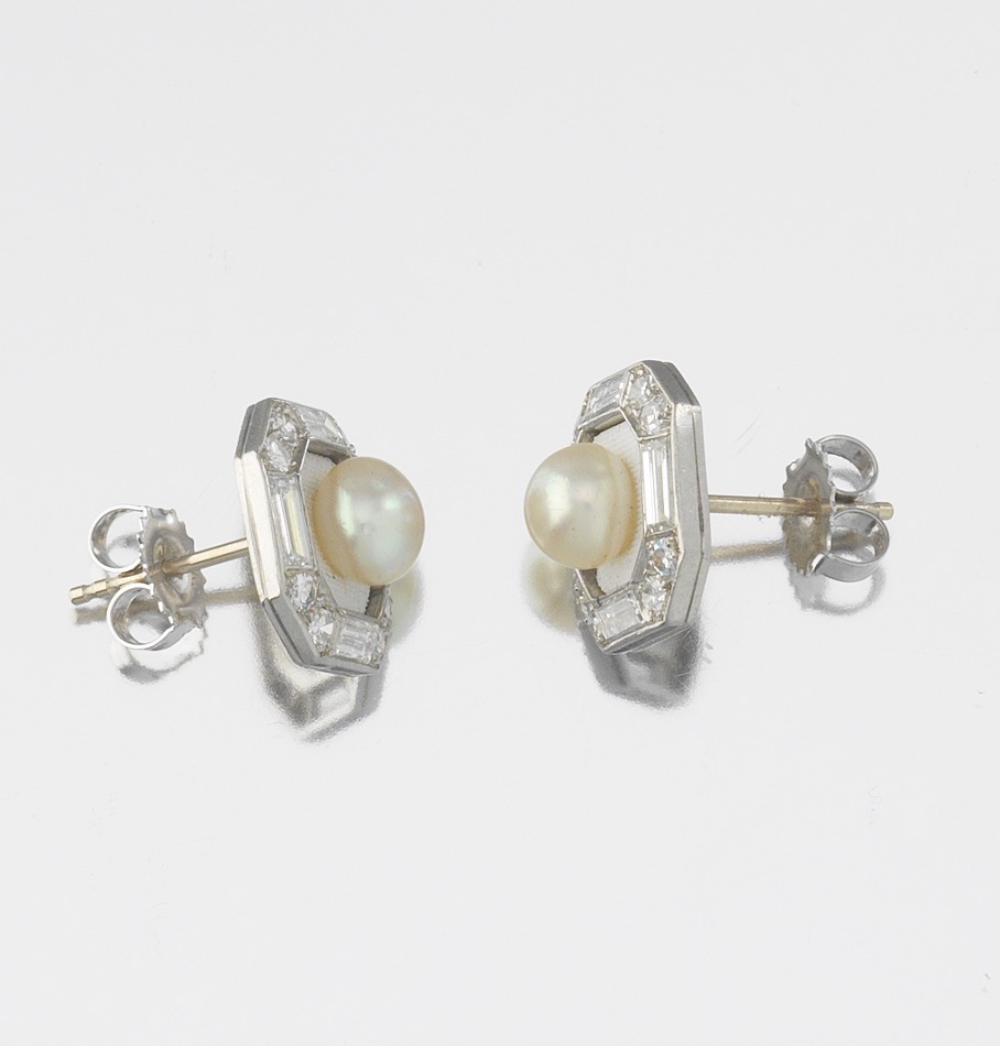 Platinum, Gold and Pearl Earrrings - Image 3 of 5