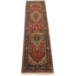 Fine Hand Knotted Heriz Serapi Runner