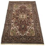 Fine Hand Knotted Heriz Carpet