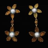 Ladies' Retro Gold and Pearl Pair of Floral Drop Earrings
