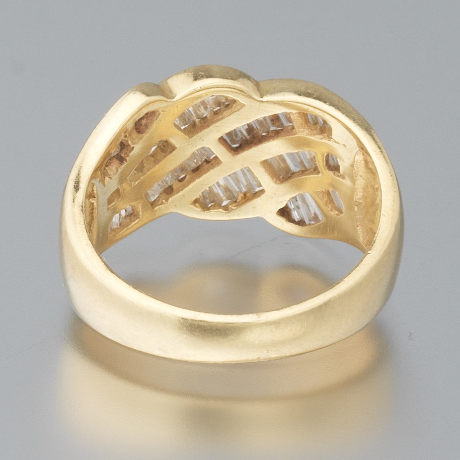 Ladies' Gold and Diamond Scroll Ring - Image 4 of 6