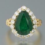 Ladies' 5.17 Carat Emerald and Diamond Ring, AIG/GIA Report