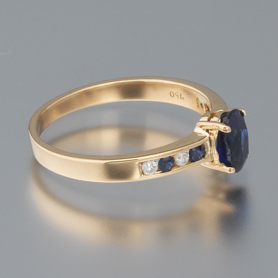 Ladies' Gold, Blue Sapphire and Diamond Ring - Image 5 of 7