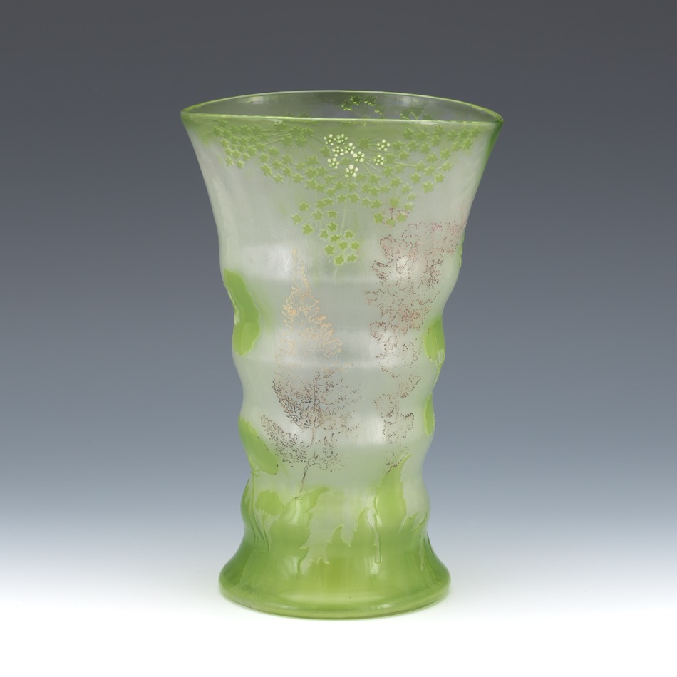 Galle Queen Anne's Lace Vase - Image 3 of 7