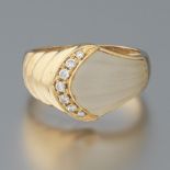 Ladies' Lalique Style Gold, Diamond and Frosted Crystal Ring