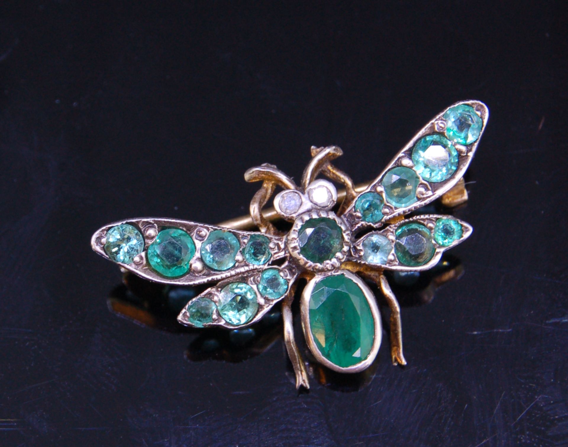 2 GEM SET FLY BROOCHES. - Image 3 of 5