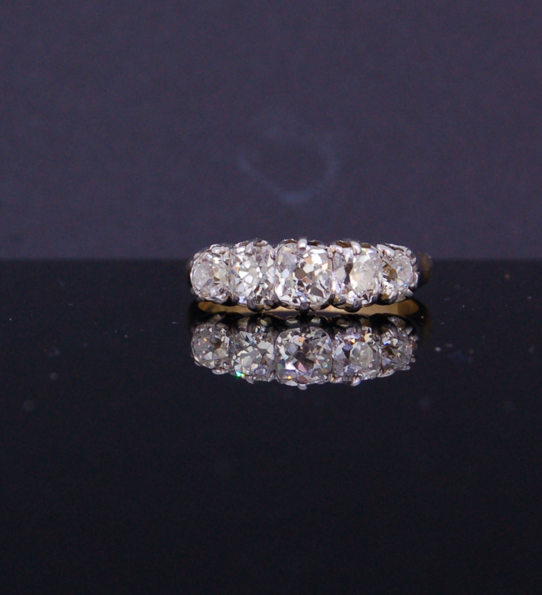 5-STONE DIAMOND RING