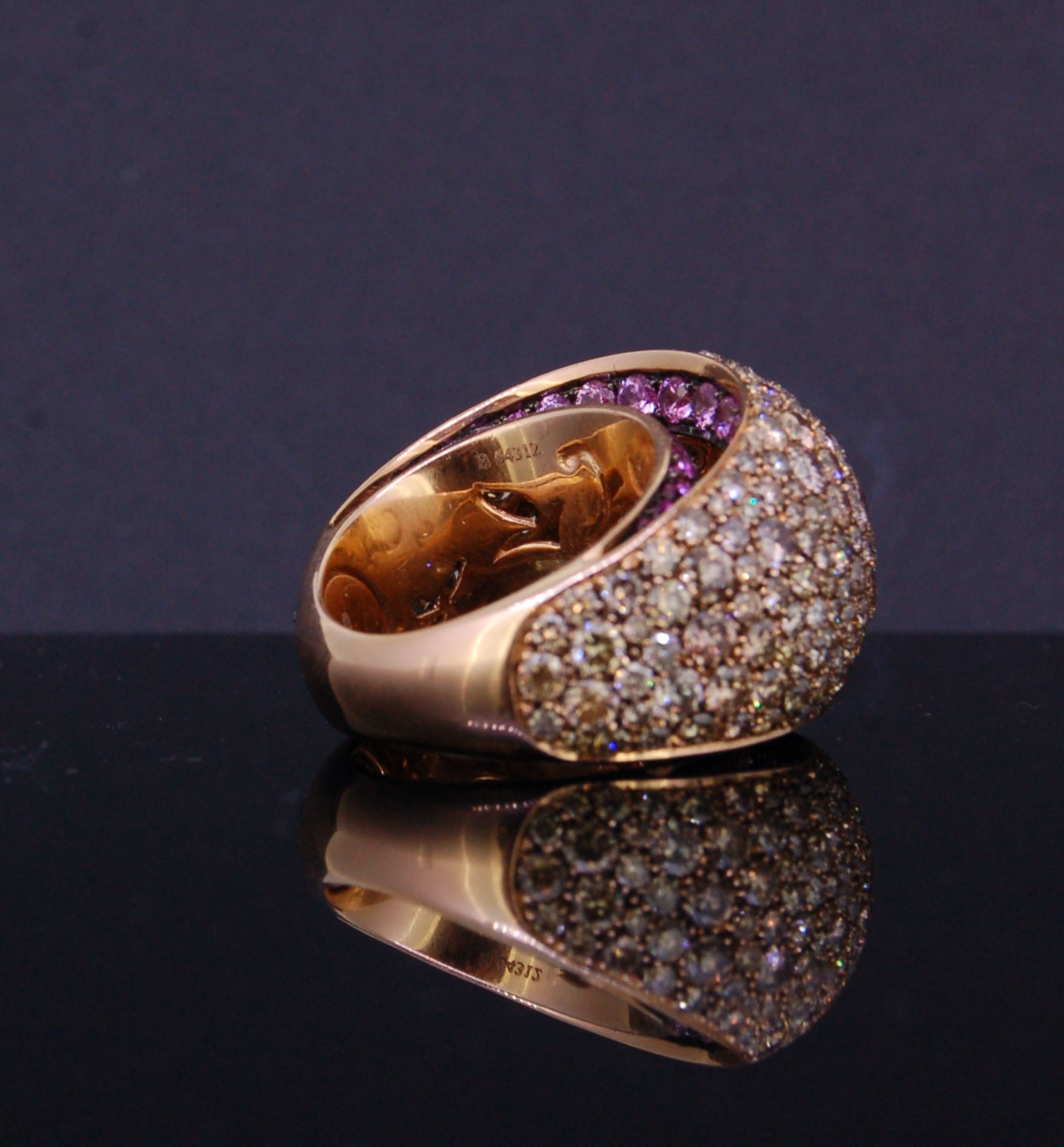 DE GRISOGONO, DIAMOND AND SAPPHIRE RING - Image 3 of 4